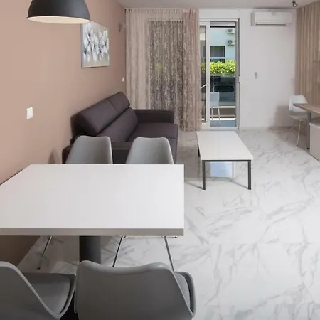 Apartments Adriatic Podstrana Exterior photo