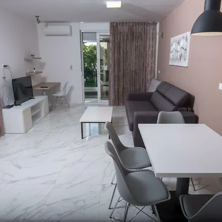Apartments Adriatic Podstrana Exterior photo