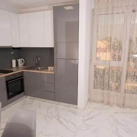 Apartments Adriatic Podstrana Exterior photo