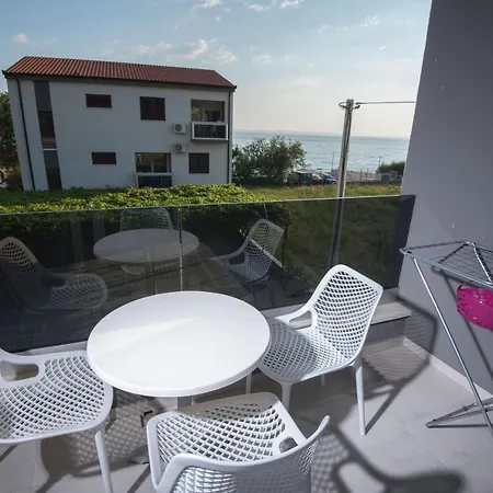 Apartments Adriatic Podstrana Exterior photo