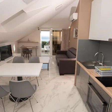 Apartments Adriatic Podstrana Exterior photo