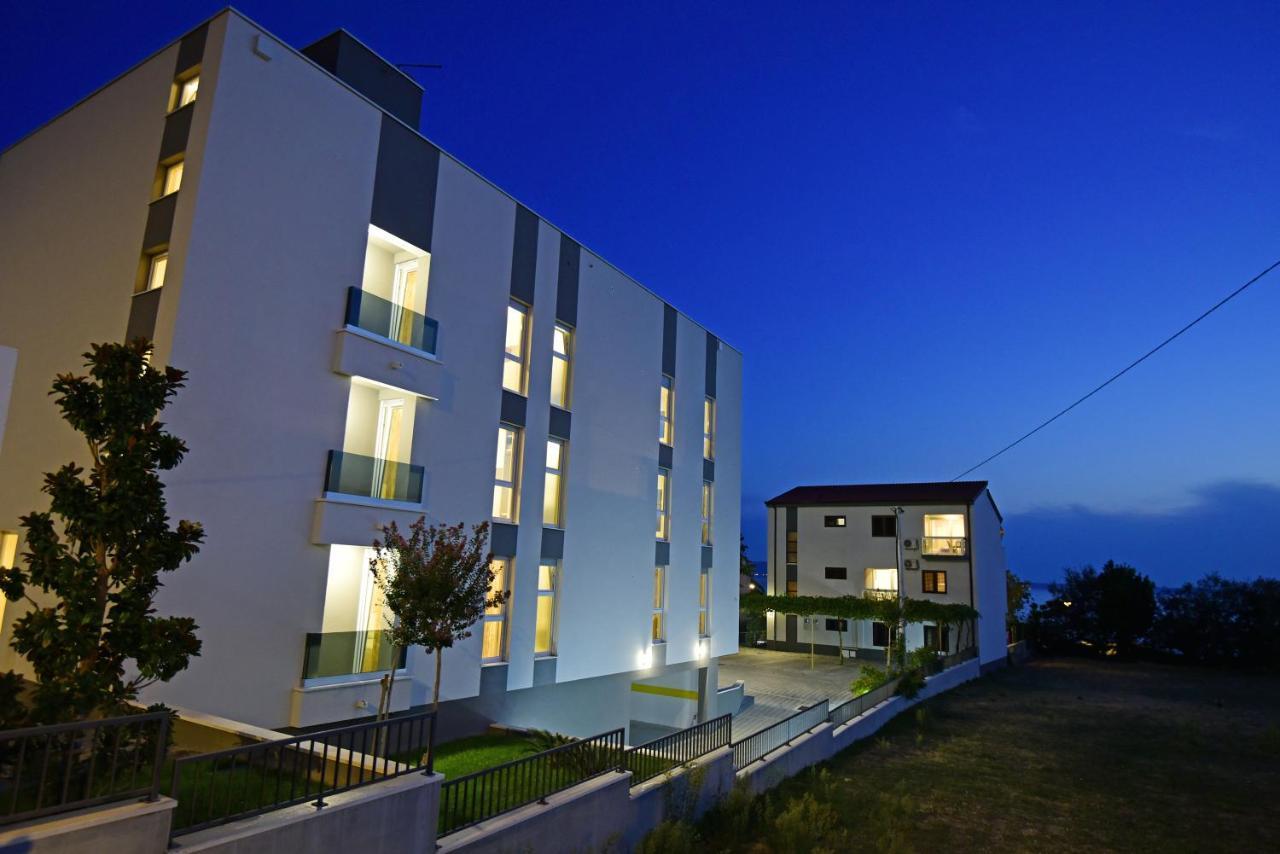 Adriatic Apartment *